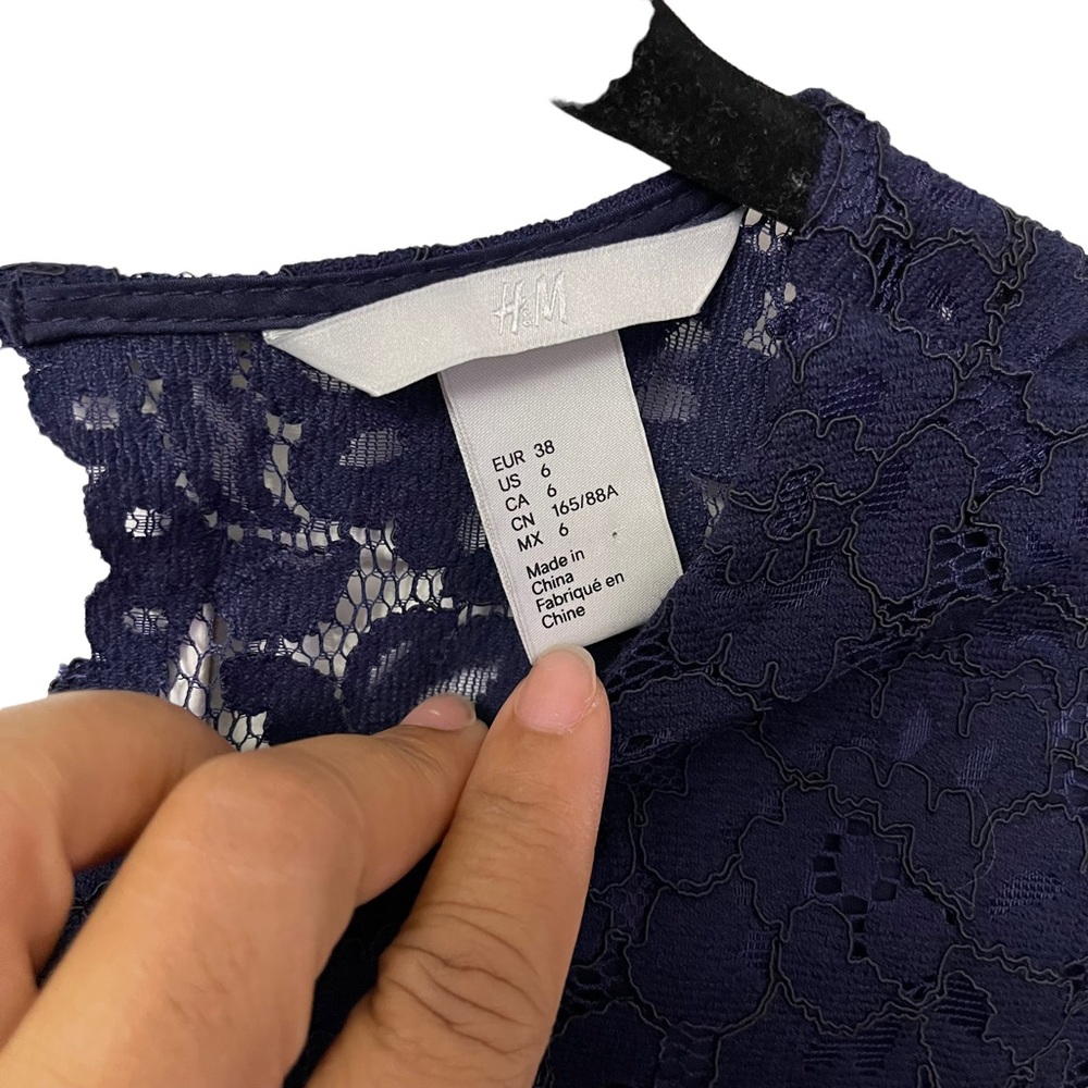New!! H&M Short Sleeve Lace Midi Dark Blue Dress Size 6 - Picture 4 of 13